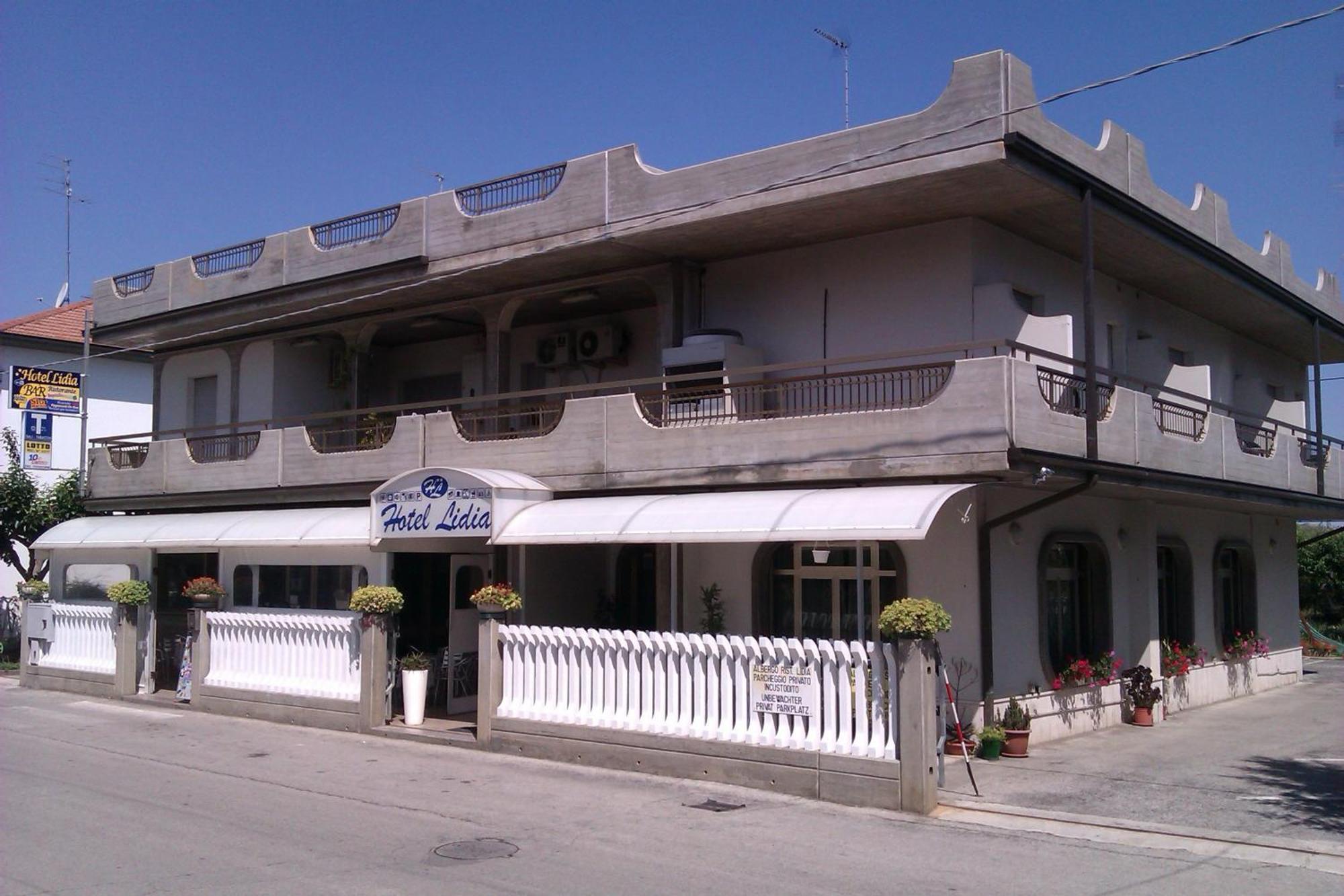 Hotel Lidia Alba Adriatica Extérieur photo