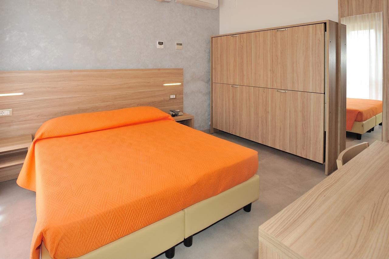 Hotel Lidia Alba Adriatica Extérieur photo