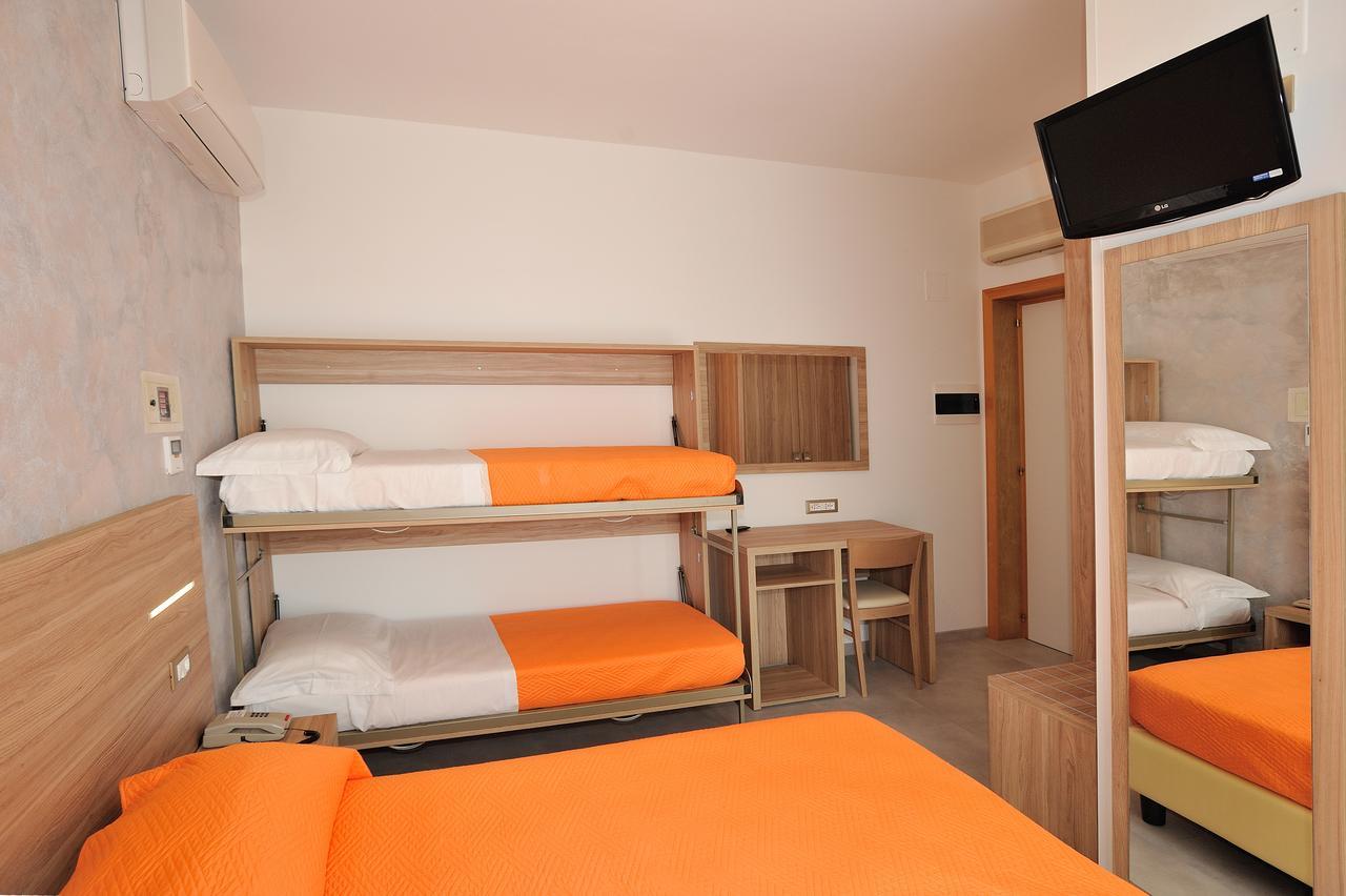 Hotel Lidia Alba Adriatica Extérieur photo
