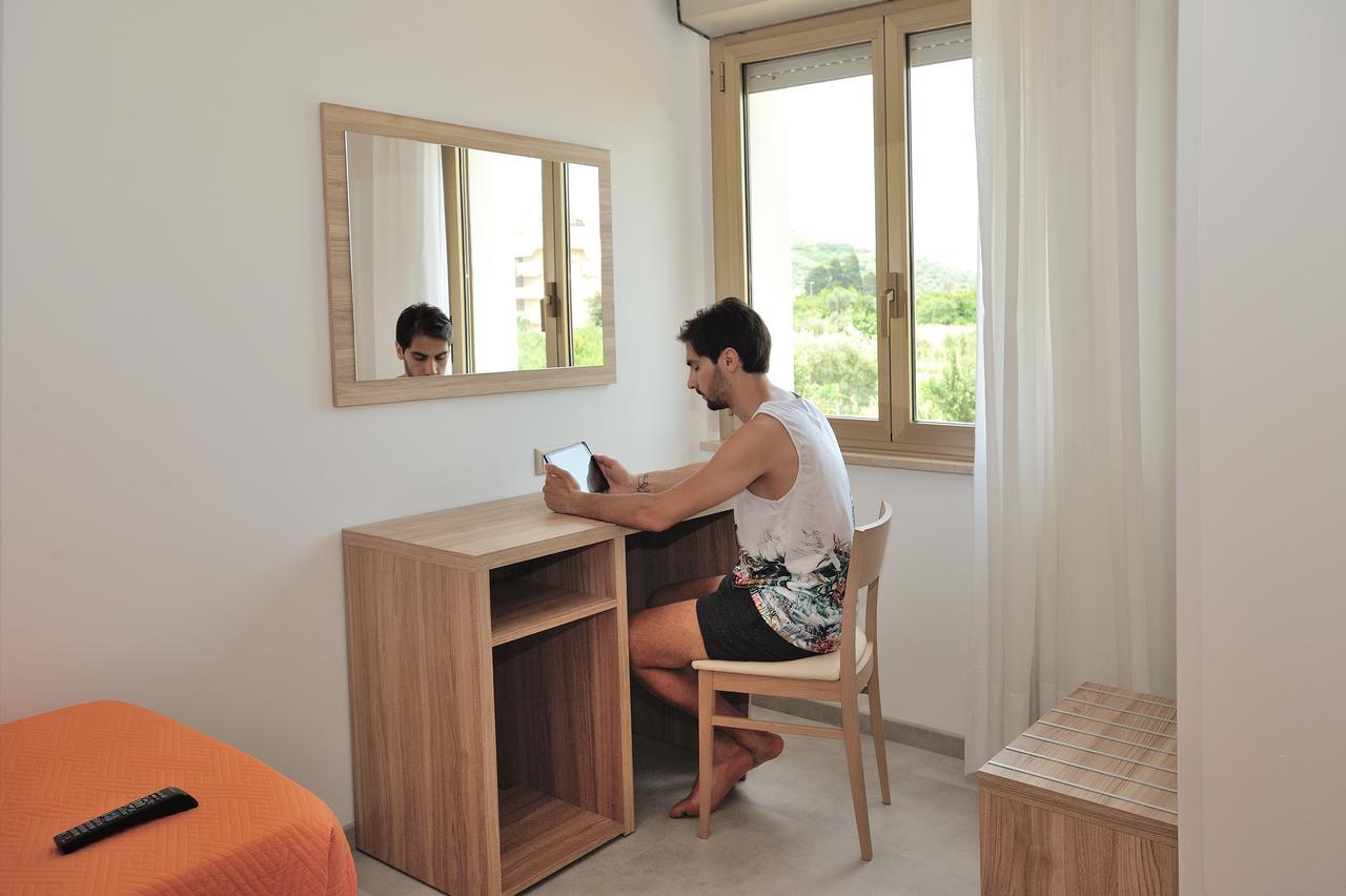 Hotel Lidia Alba Adriatica Extérieur photo